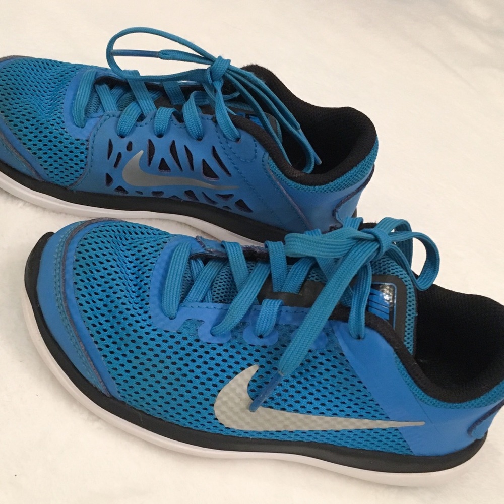 Toddler boys Nike flex run 2016